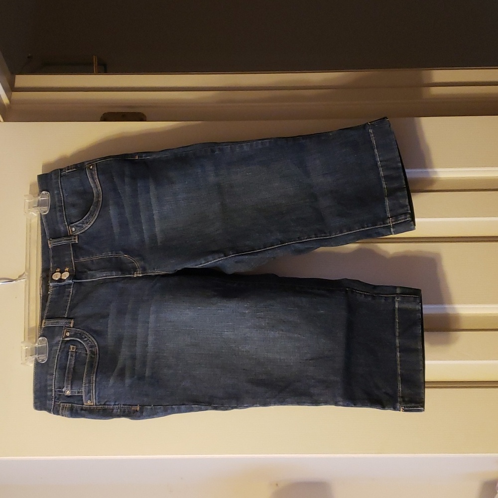 EUC WHBM Blanc Blue Cropped Jeans Size 8
